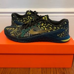 Nike Metcon 4 Animal Print. Used. Original in-soles and laces. US 9.5
